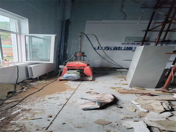 广灵地基基础下沉墙体裂缝加固注浆顶升施工